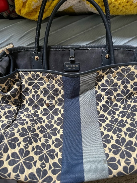kate spade Handbags - kate spade Navy, Cream & Light Blue Floral Stripe Tote